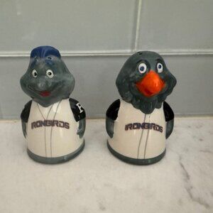 Aberdeen IronBirds Ferrous SGA Mascot Salt and Pepper Shaker Baltimore Orioles